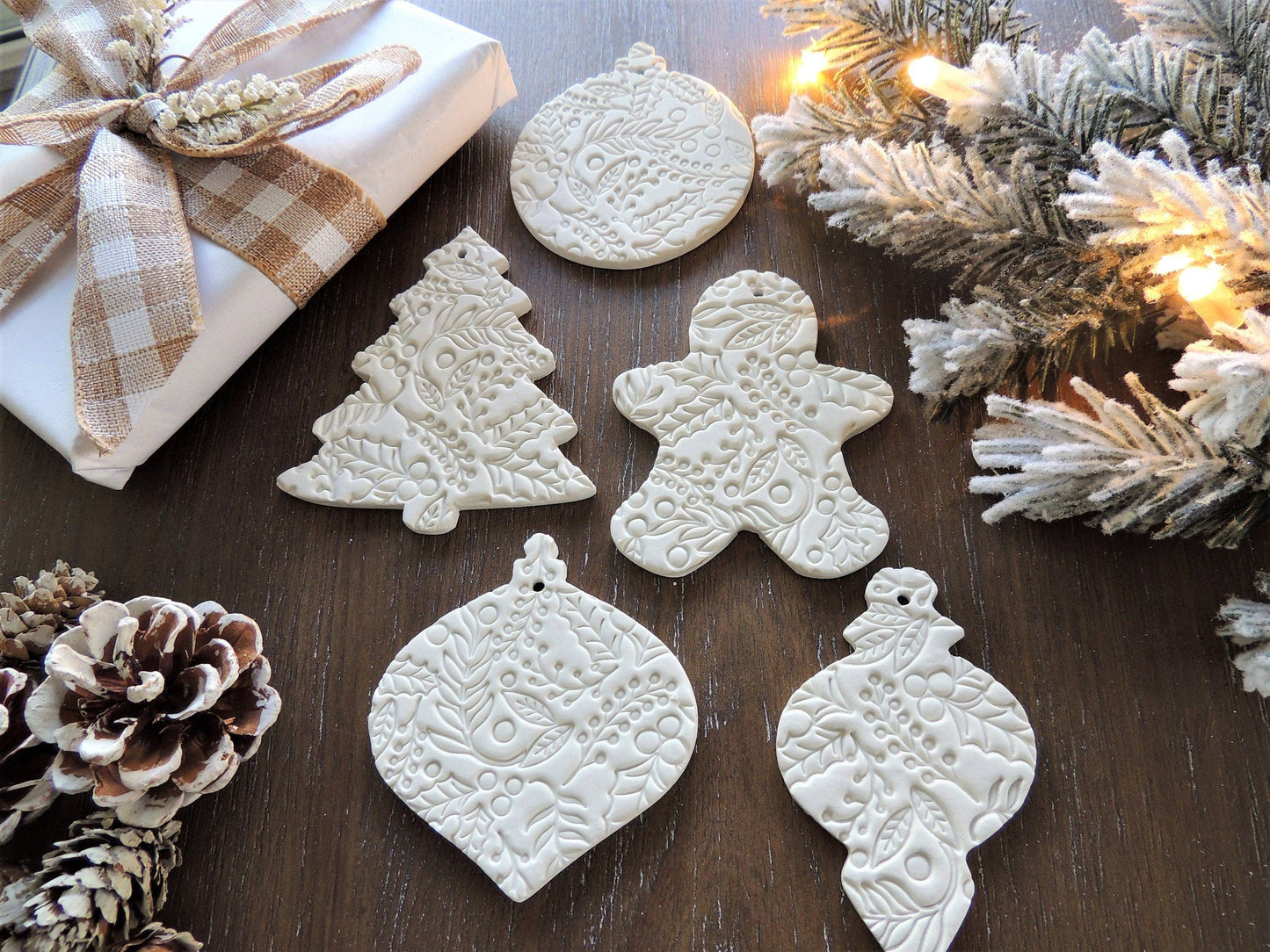 Scandinavian Christmas Ornament Set - Assorted: Three / Tan